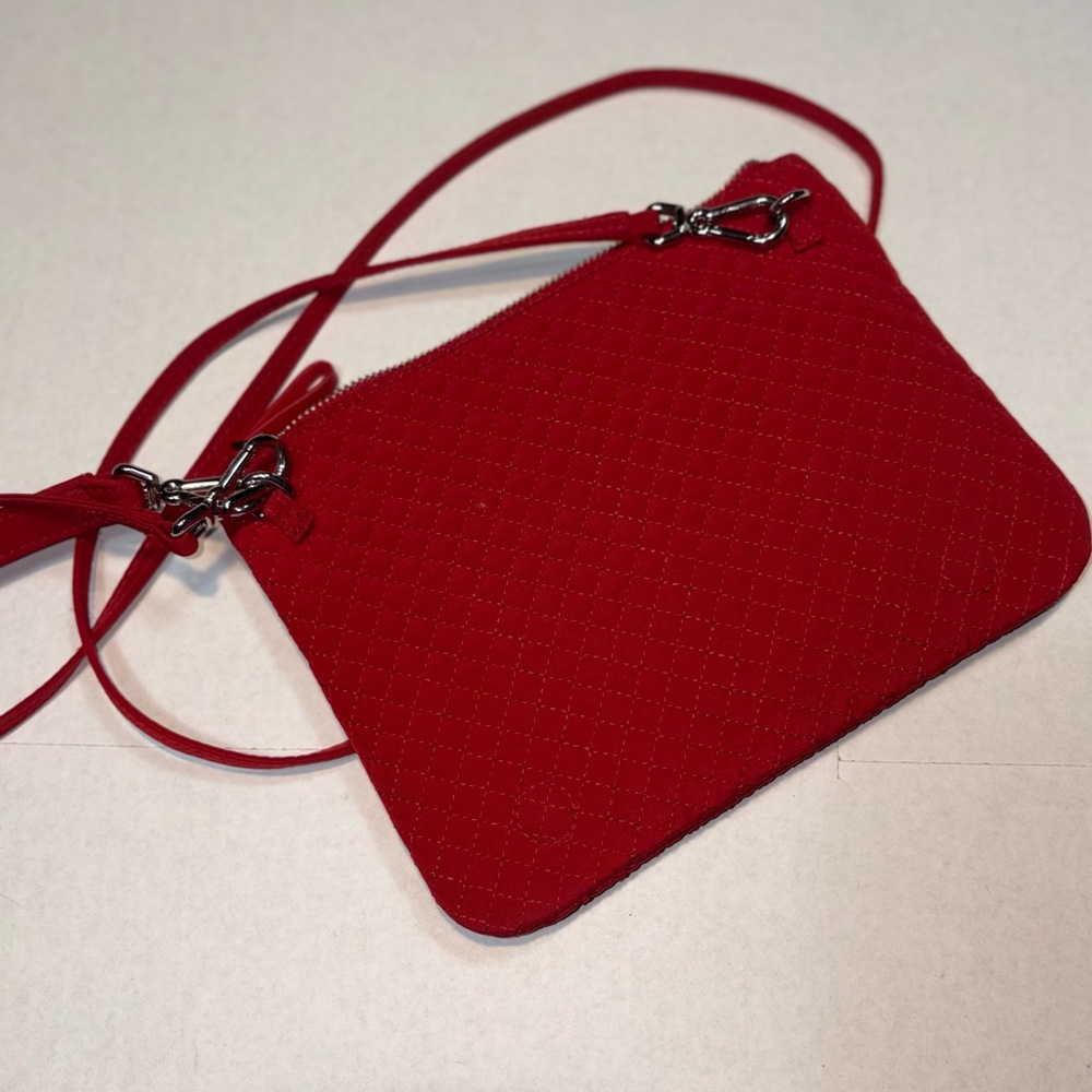 Vera Bradley Iconic RFID Custom Crossbody Bag in Winter Berry Red purse - Picture 3 of 9